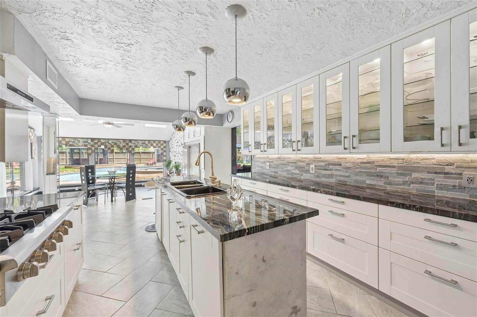 1211 Golden Bear Lane, Kingwood, TX 77339