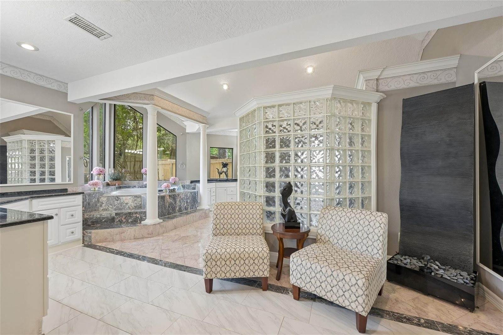 1211 Golden Bear Lane, Kingwood, TX 77339