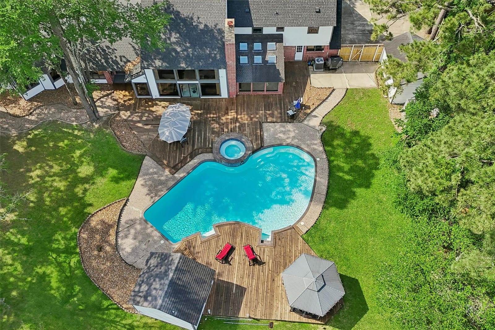 1211 Golden Bear Lane, Kingwood, TX 77339