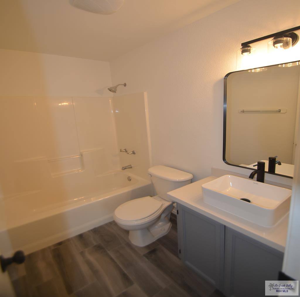 1704 El Astro St, Brownsville, TX 78520