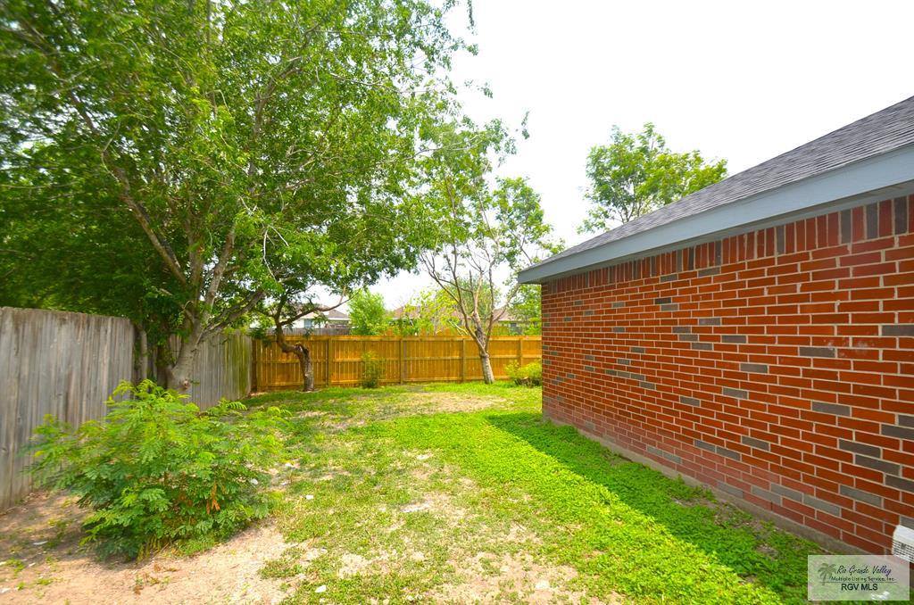 1704 El Astro St, Brownsville, TX 78520