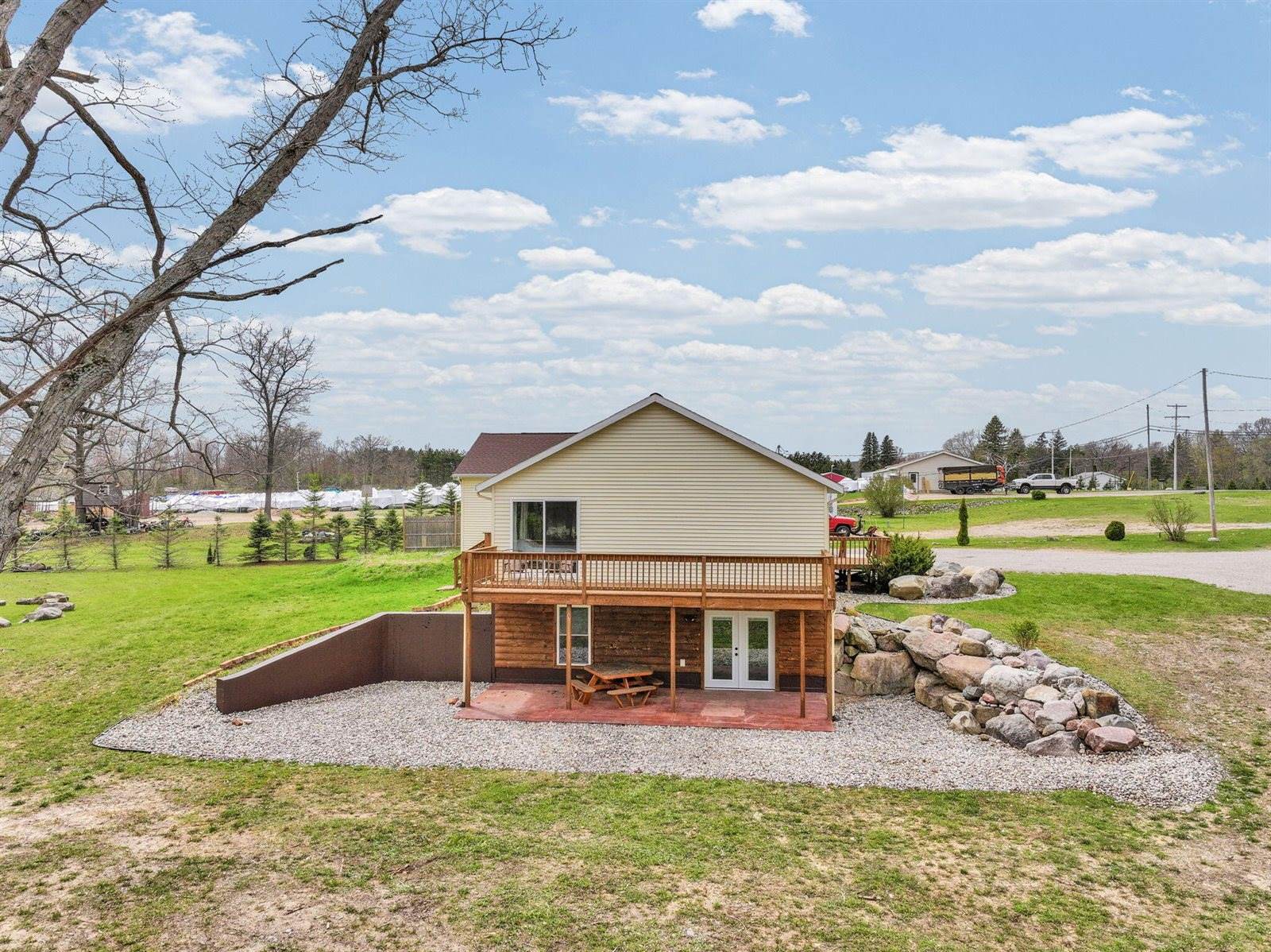 7687 Stone School Road, Houghton Lake, MI 48629
