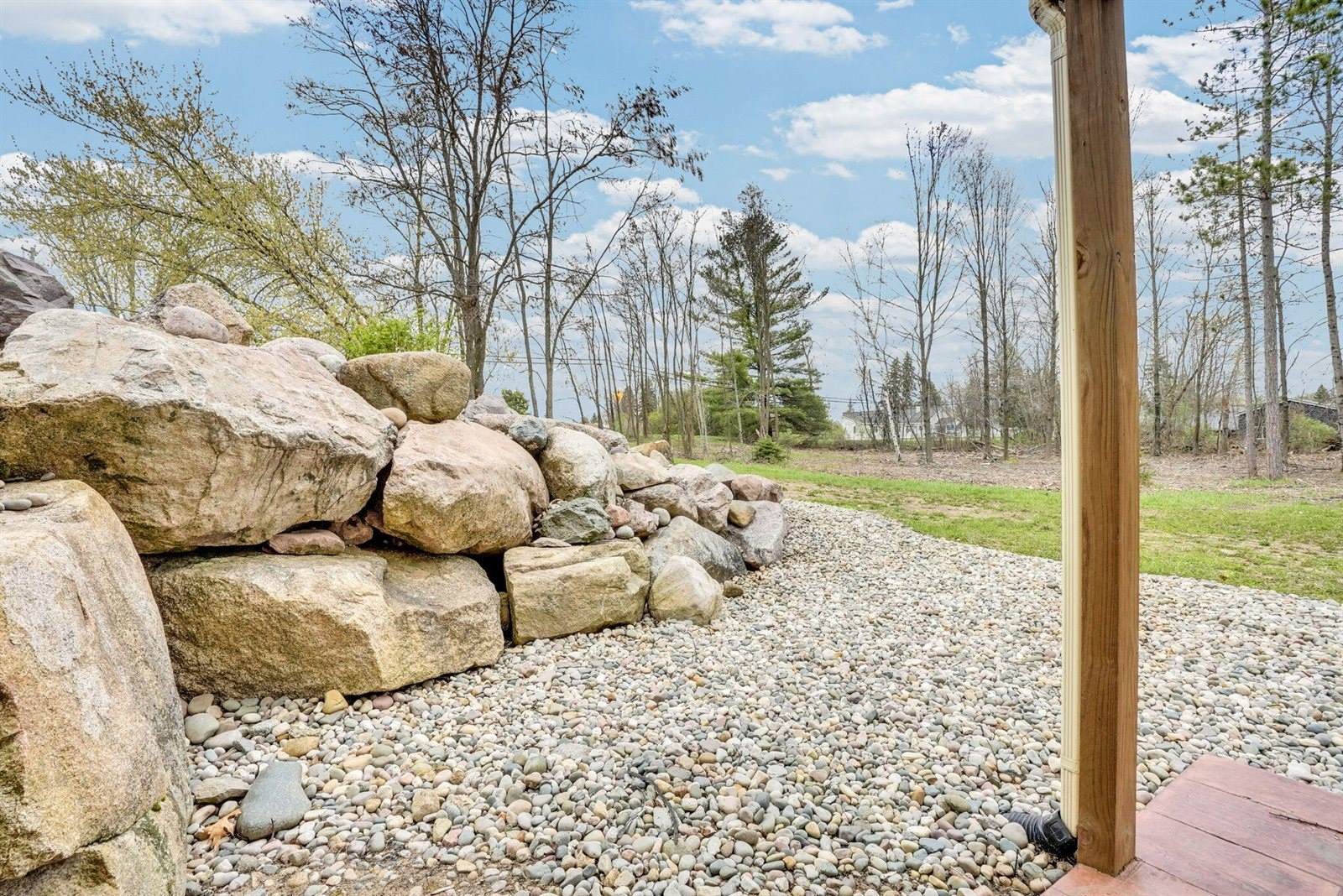7687 Stone School Road, Houghton Lake, MI 48629