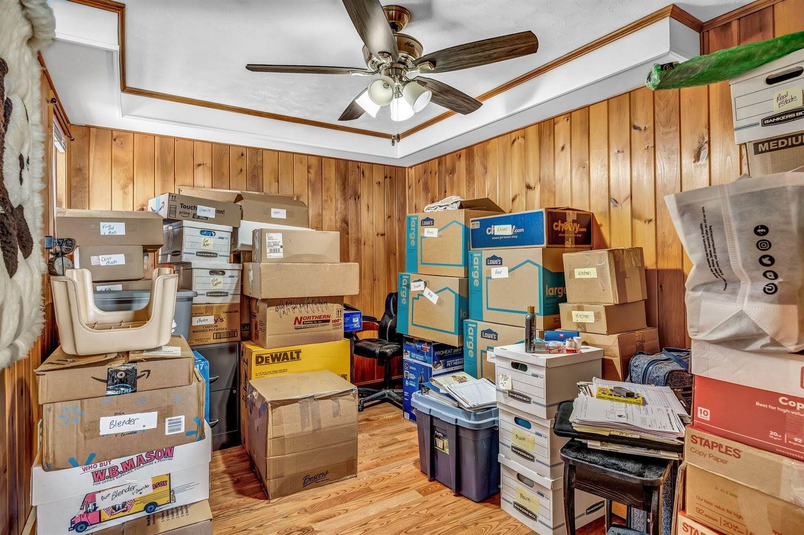 272 Enfield Road, Lincoln, ME 04457