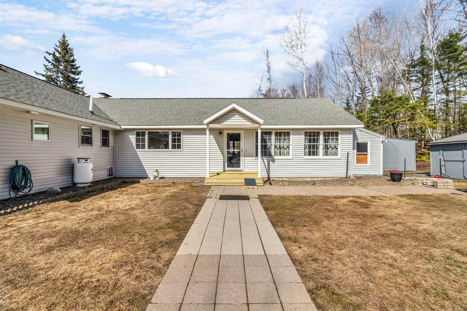 272 Enfield Road, Lincoln, ME 04457