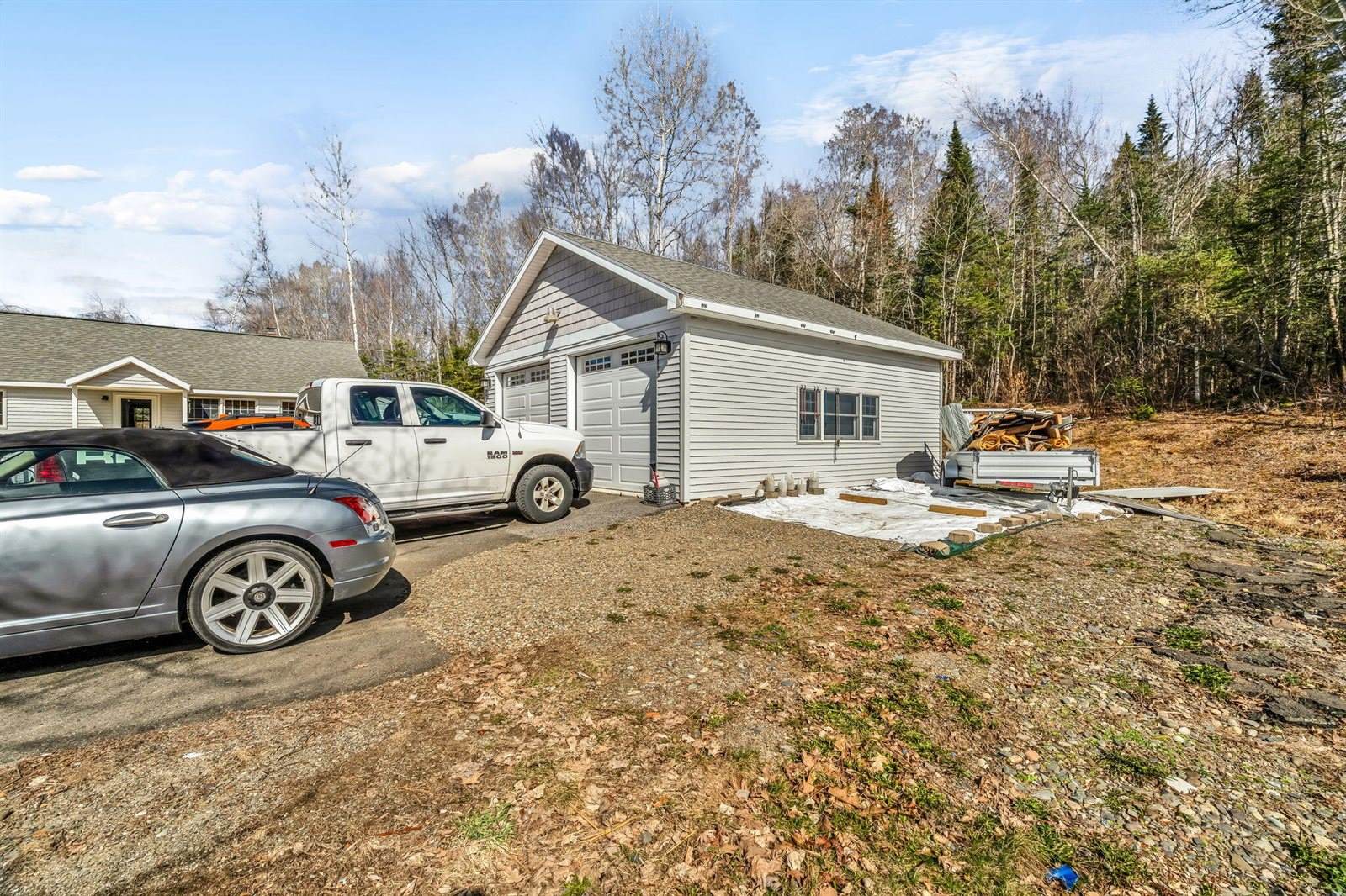 272 Enfield Road, Lincoln, ME 04457