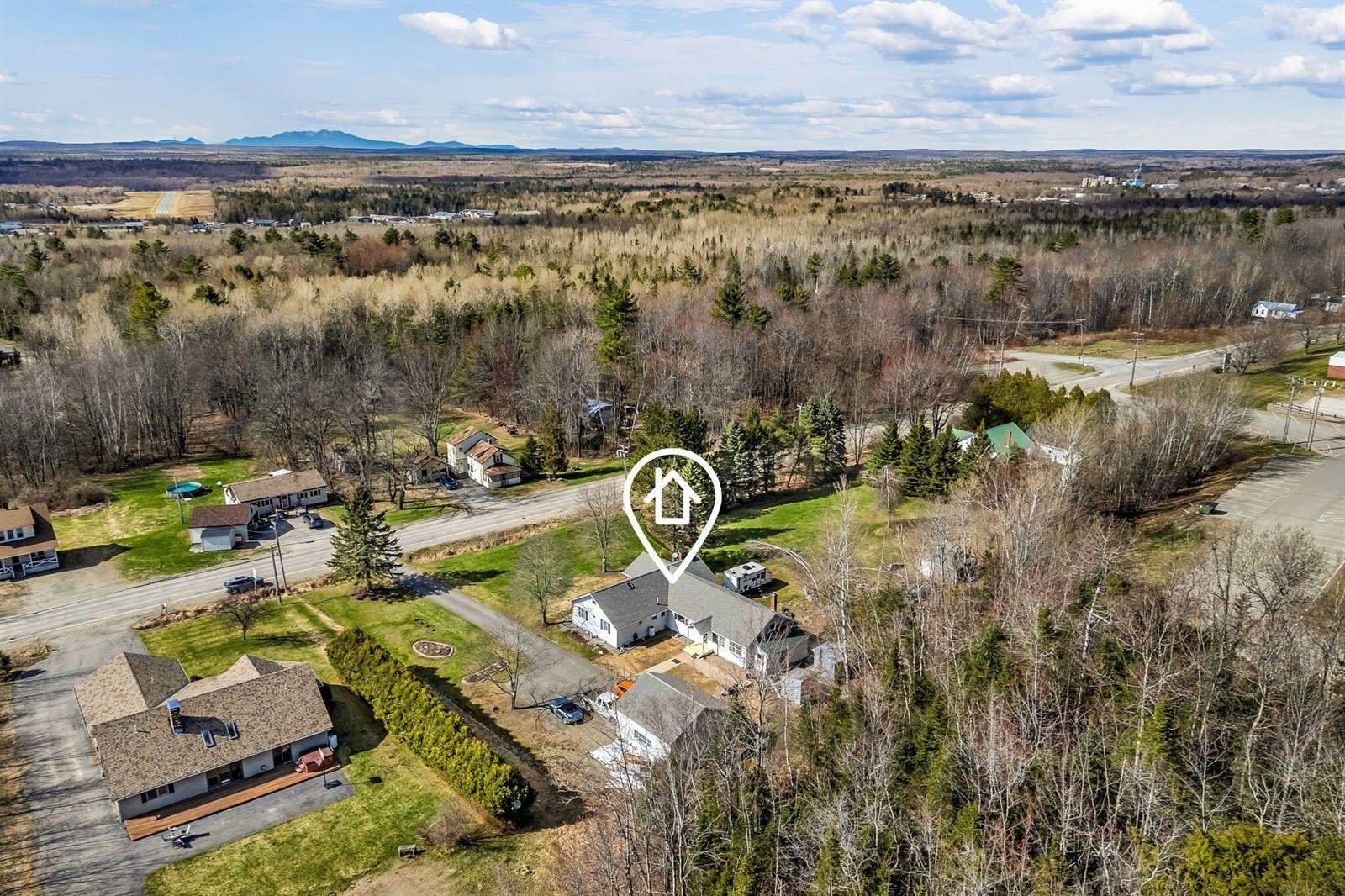 272 Enfield Road, Lincoln, ME 04457