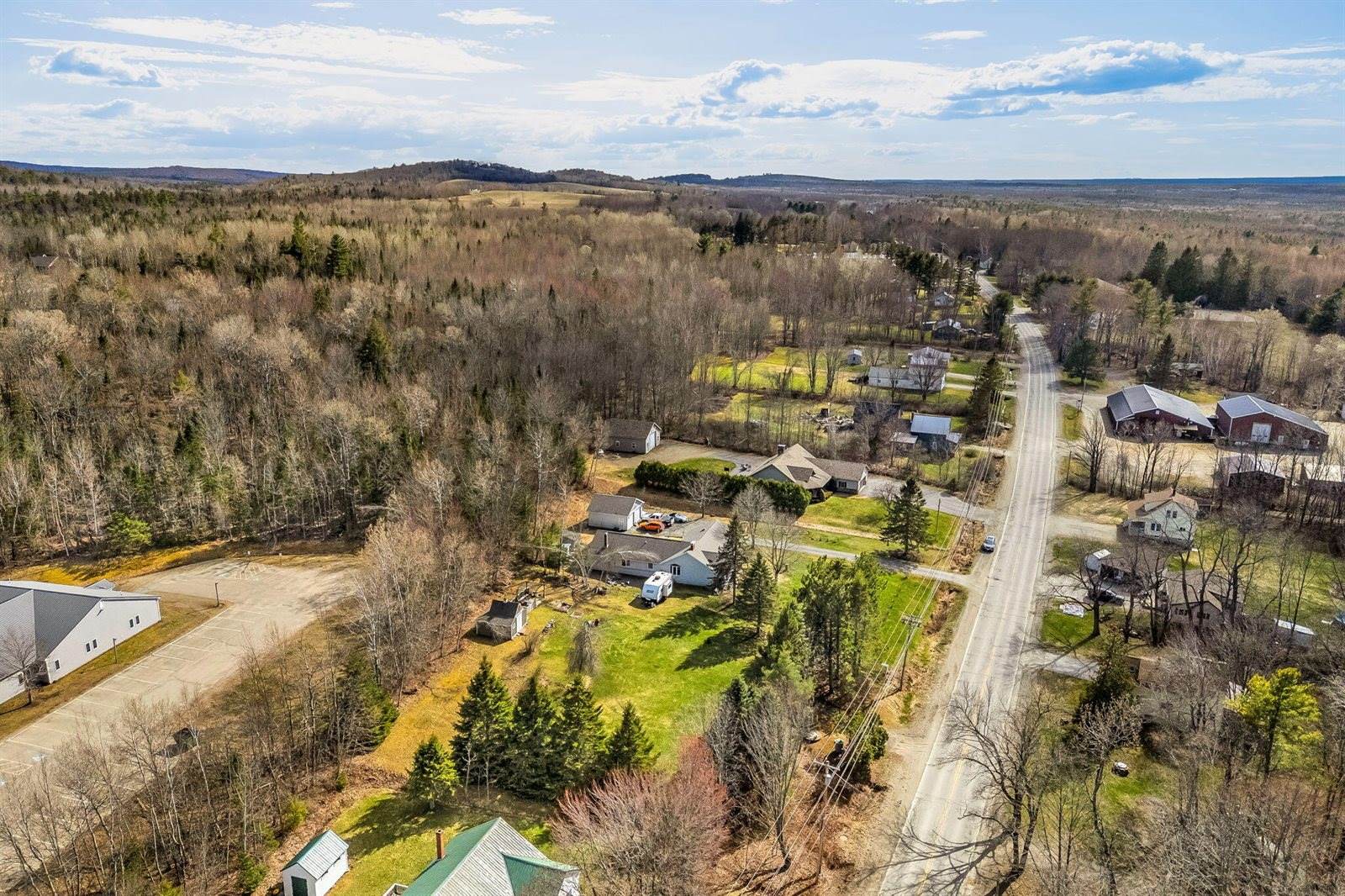 272 Enfield Road, Lincoln, ME 04457