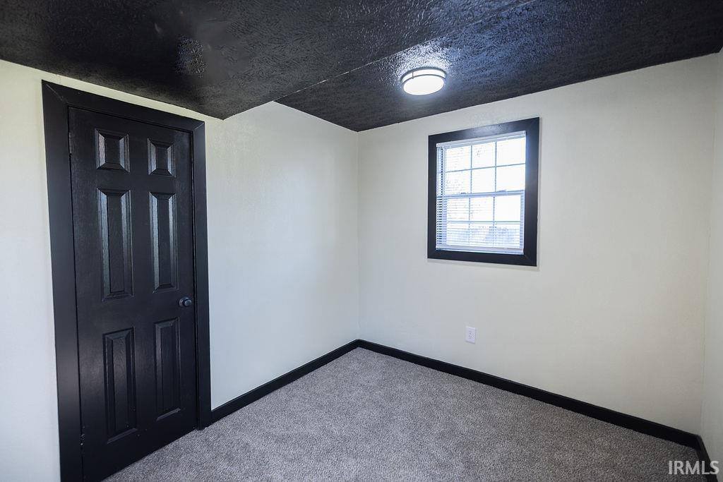 108 N Summit Street, Summitville, IN 46070
