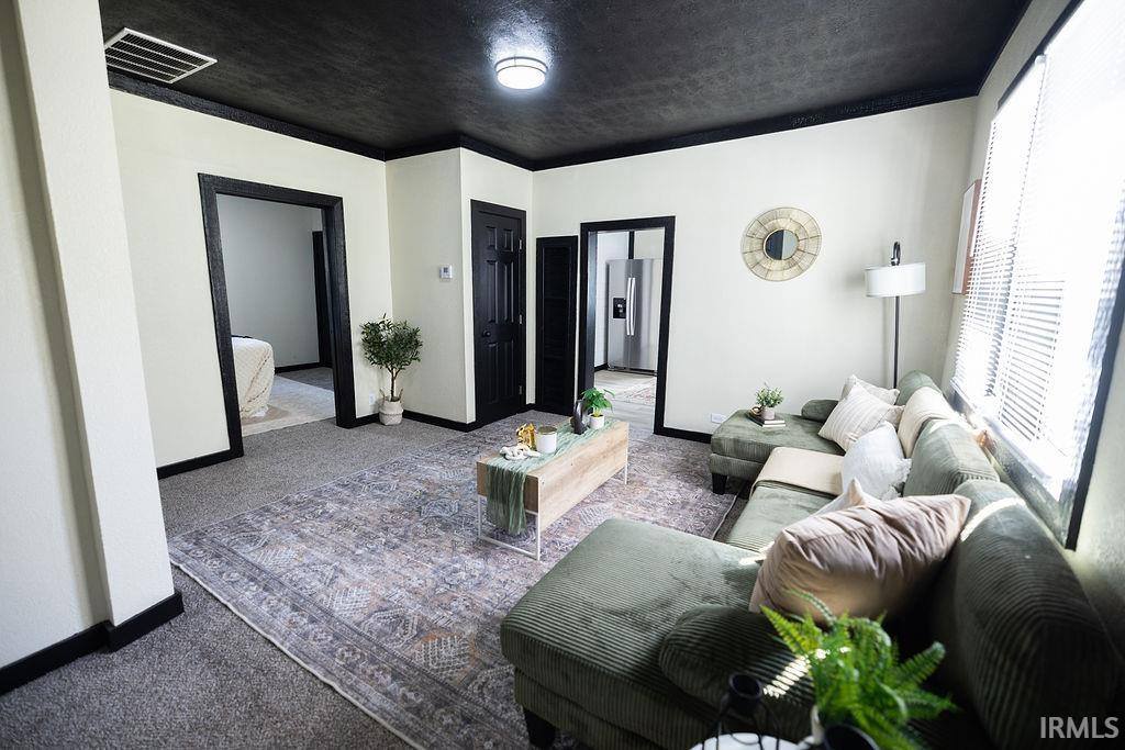 108 N Summit Street, Summitville, IN 46070