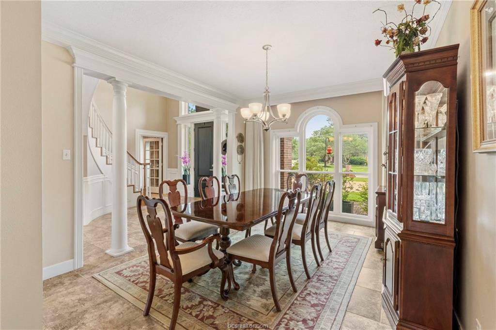 1005 Carmel Place, College Station, TX 77845