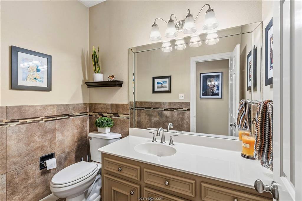 1005 Carmel Place, College Station, TX 77845