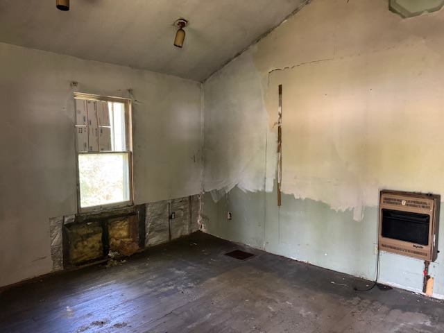1823 n 23rd, Terre Haute, IN 47804