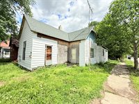601 N 13 1/2 St, Terre Haute, IN 47804