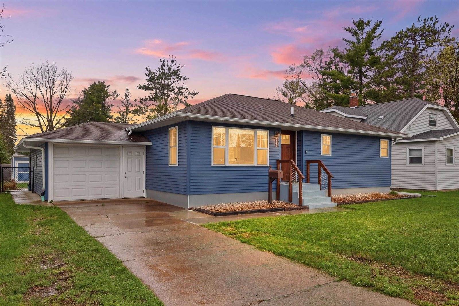 2432 Stanley Street, Stevens Point, WI 54481