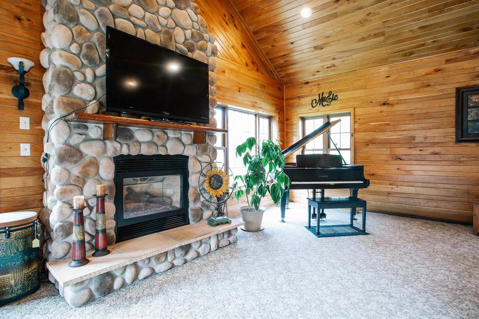 404 E 2nd Street, Neillsville, WI 54456