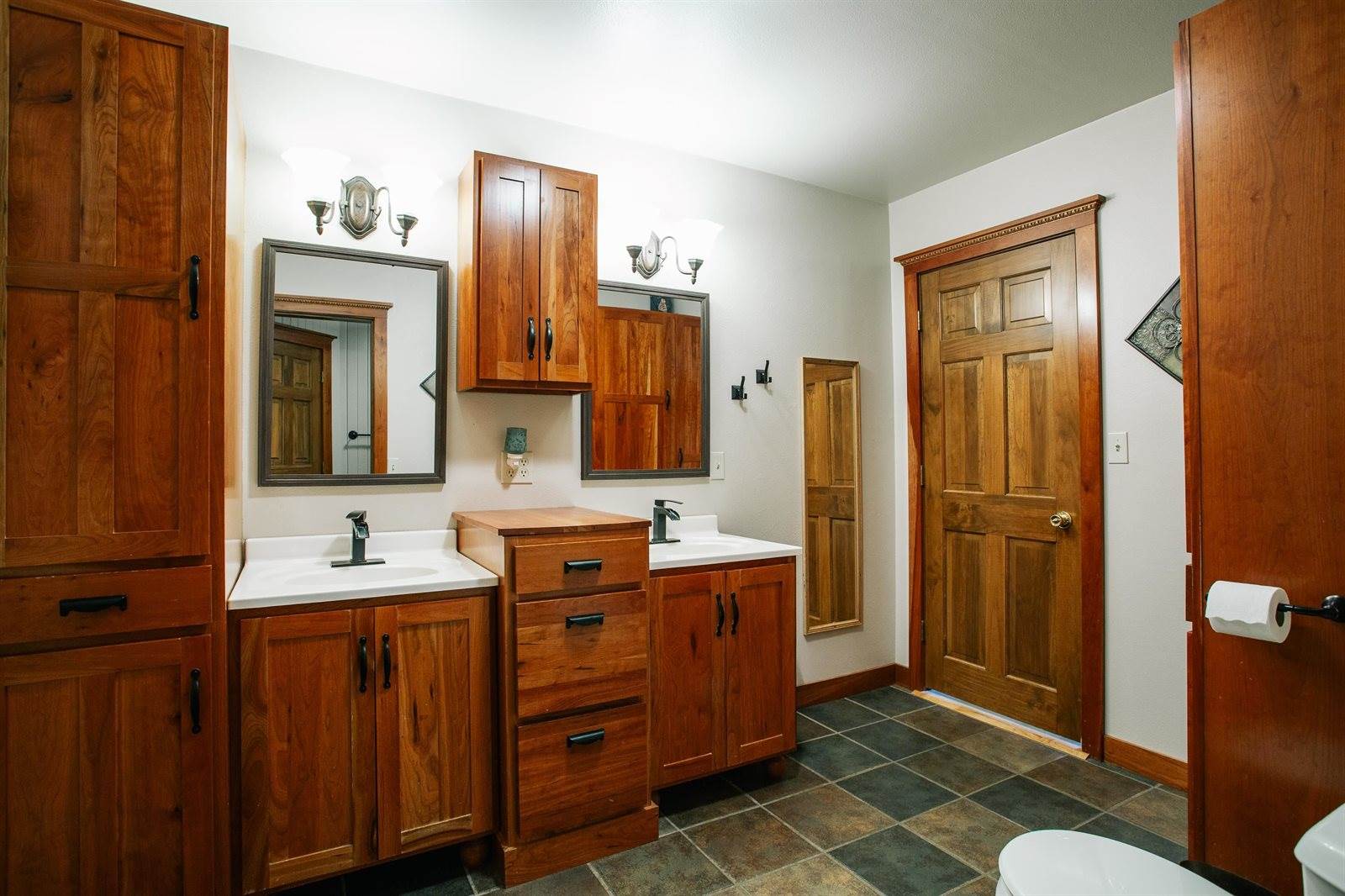 404 E 2nd Street, Neillsville, WI 54456