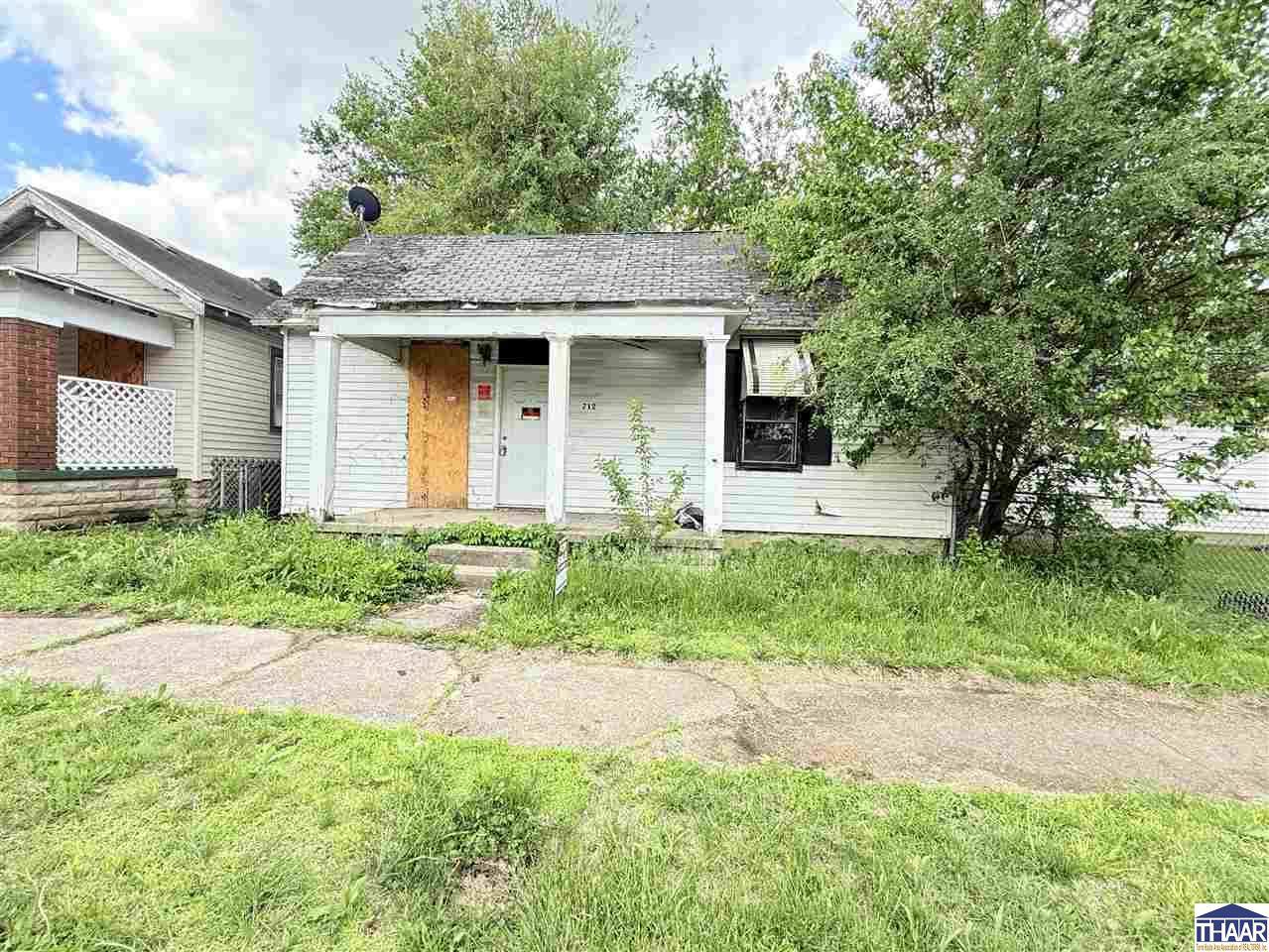 1907 Woodlawn, Terre Haute, IN 47804
