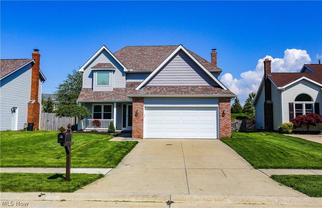 4823 Elizabeth Lane, Brooklyn, OH 44144