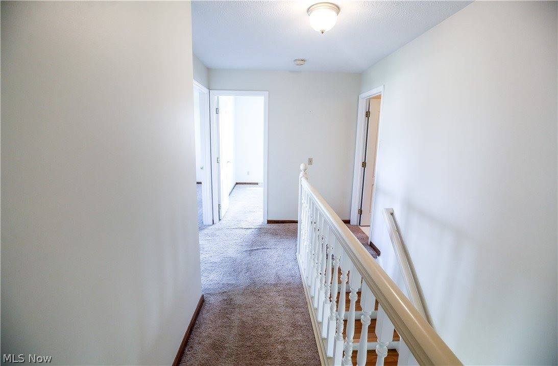 4823 Elizabeth Lane, Brooklyn, OH 44144