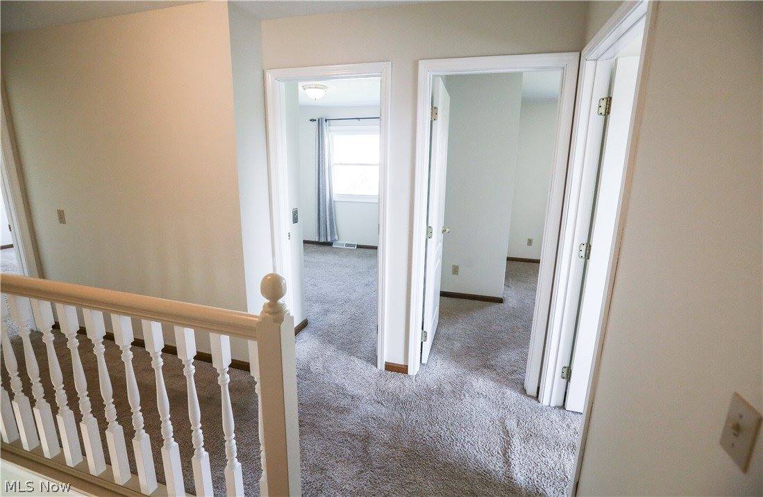 4823 Elizabeth Lane, Brooklyn, OH 44144