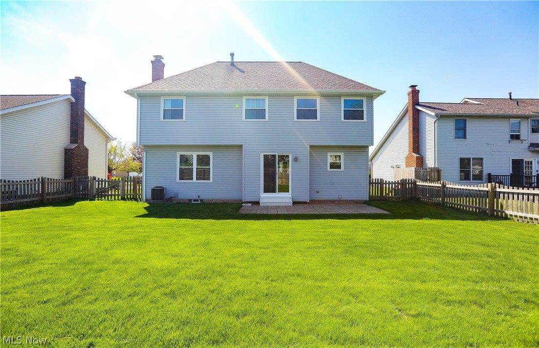 4823 Elizabeth Lane, Brooklyn, OH 44144
