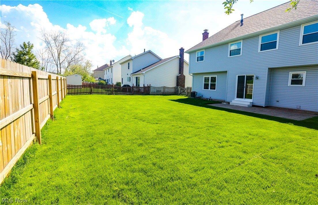 4823 Elizabeth Lane, Brooklyn, OH 44144