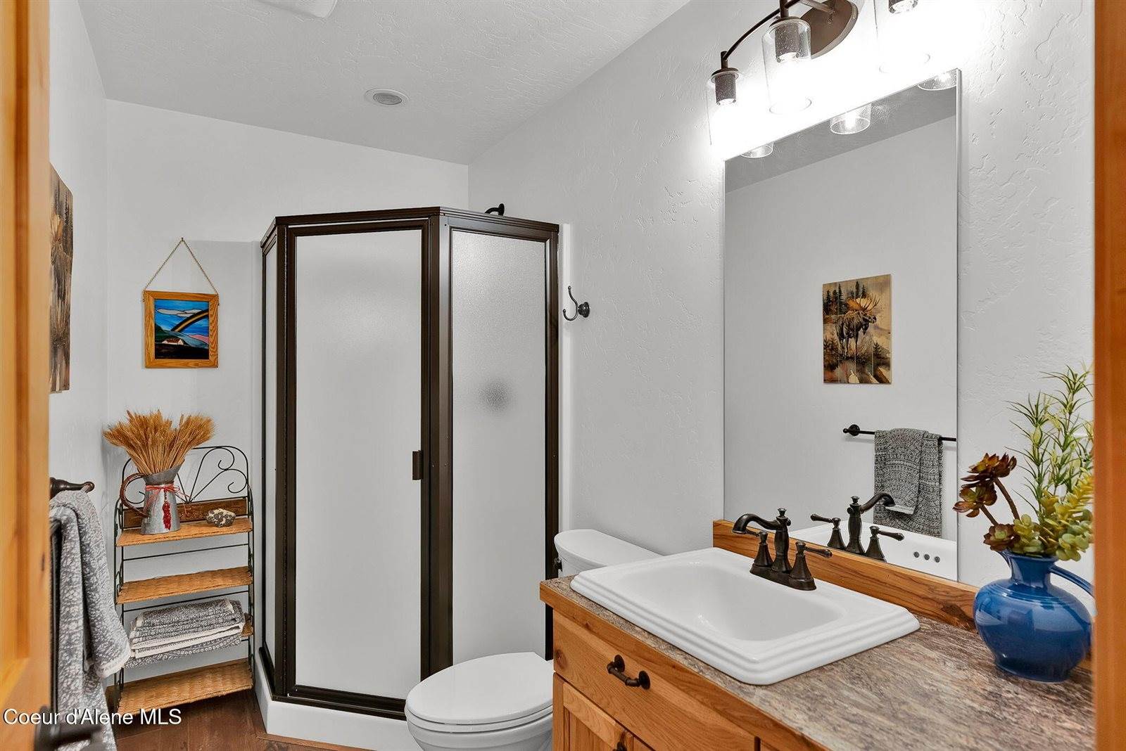 386 Ursa Ln, Priest River, ID 83856