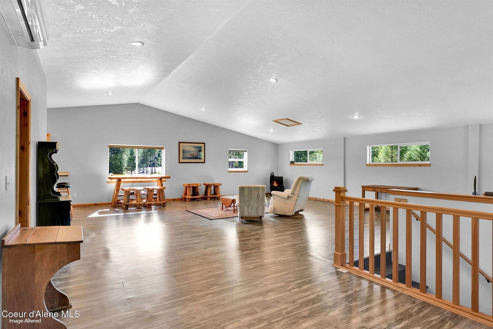 386 Ursa Ln, Priest River, ID 83856