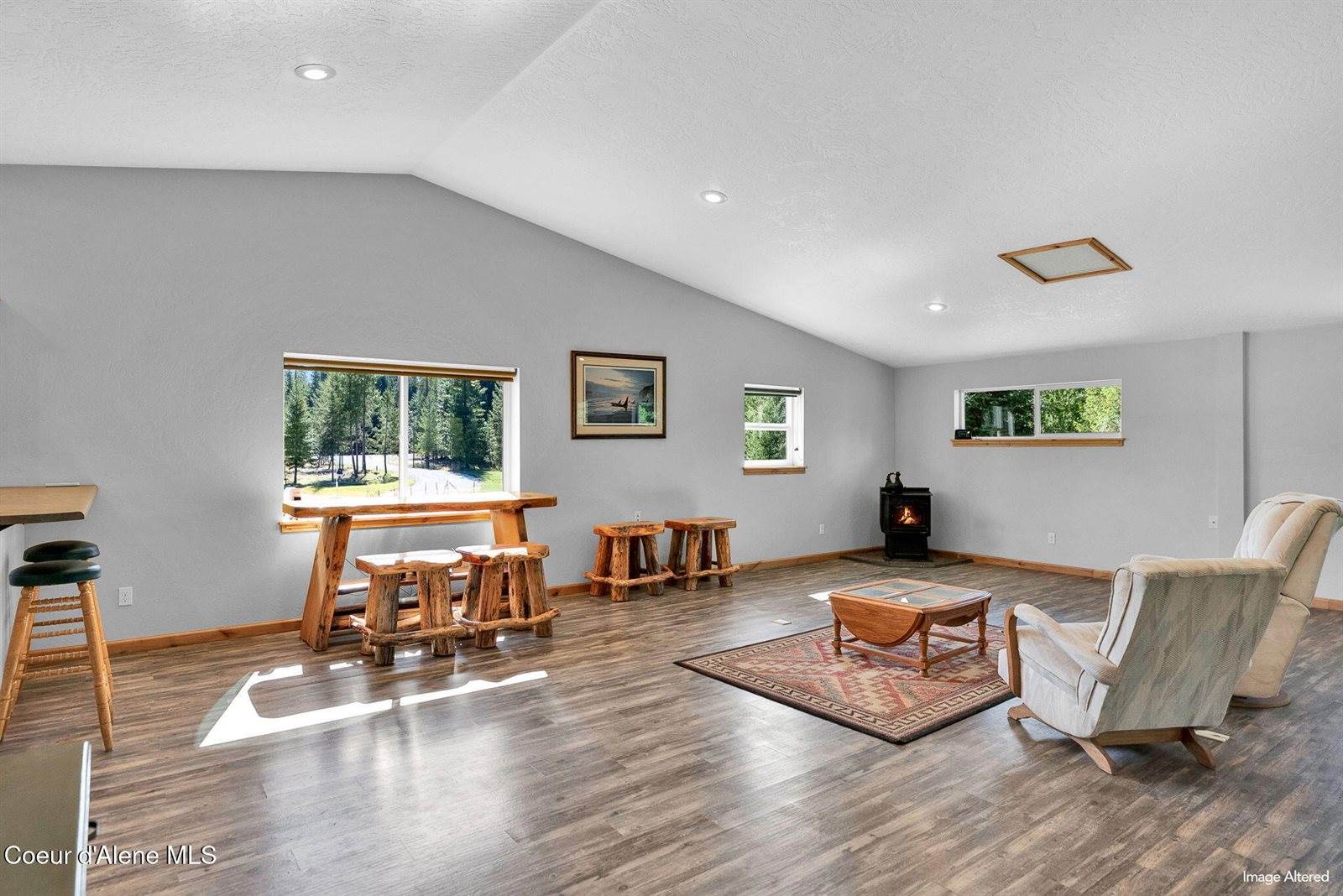 386 Ursa Ln, Priest River, ID 83856