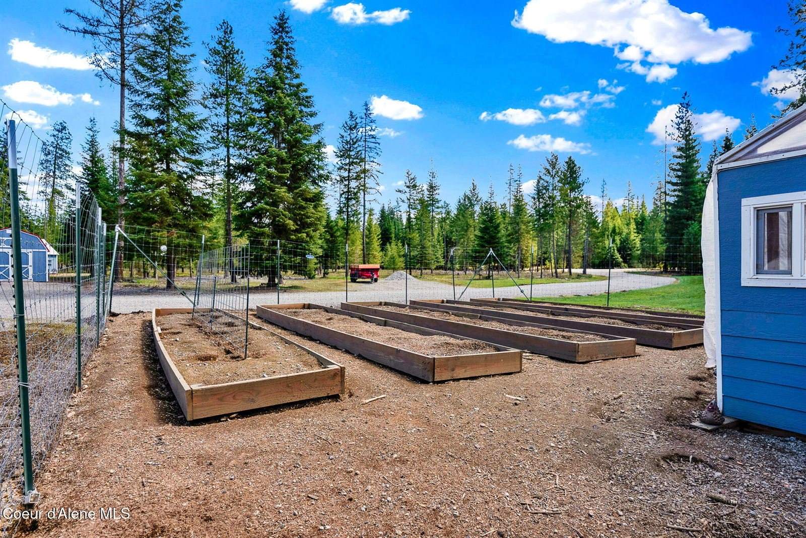 386 Ursa Ln, Priest River, ID 83856