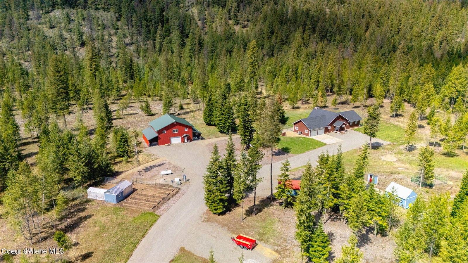 386 Ursa Ln, Priest River, ID 83856