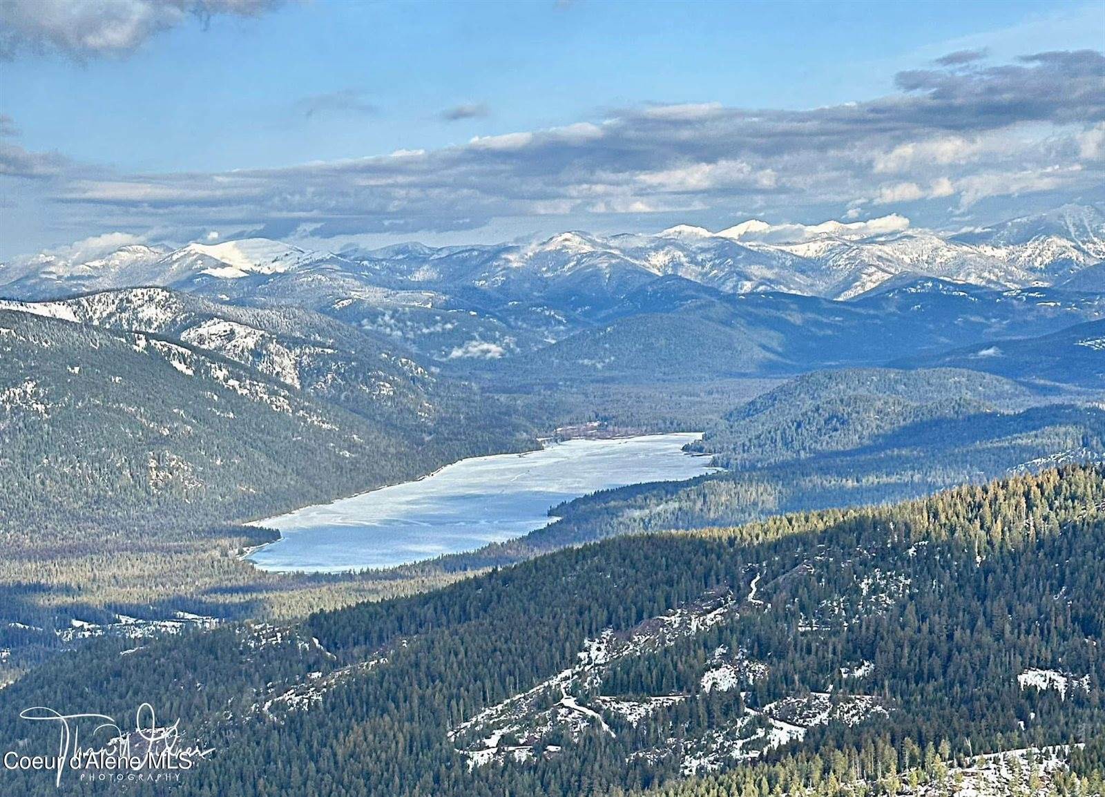 386 Ursa Ln, Priest River, ID 83856