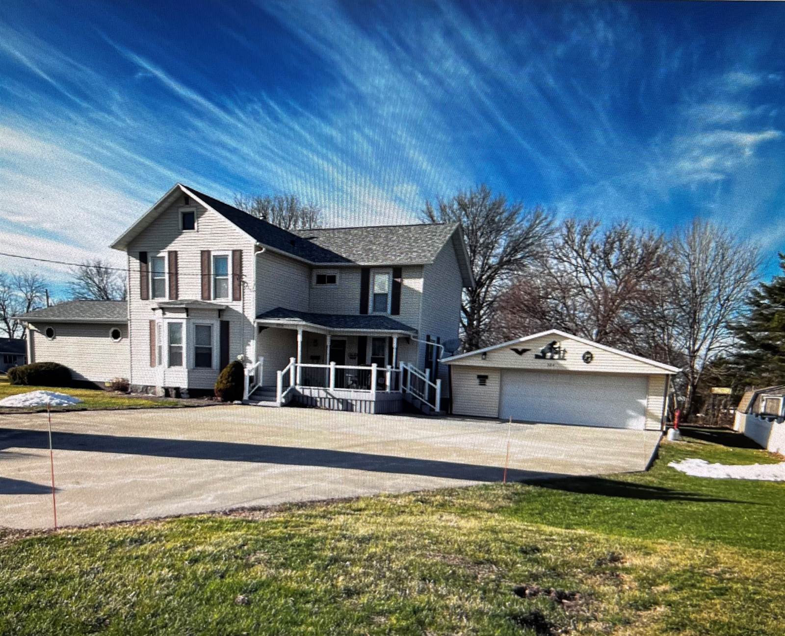 324 W North St, Cambridge, IL 61238