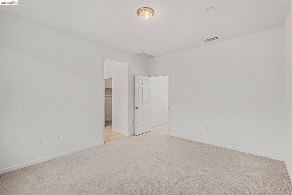 38 Fern Ln, Pittsburg, CA 94565