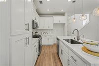 38 Fern Ln, Pittsburg, CA 94565