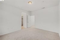38 Fern Ln, Pittsburg, CA 94565