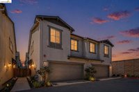 38 Fern Ln, Pittsburg, CA 94565
