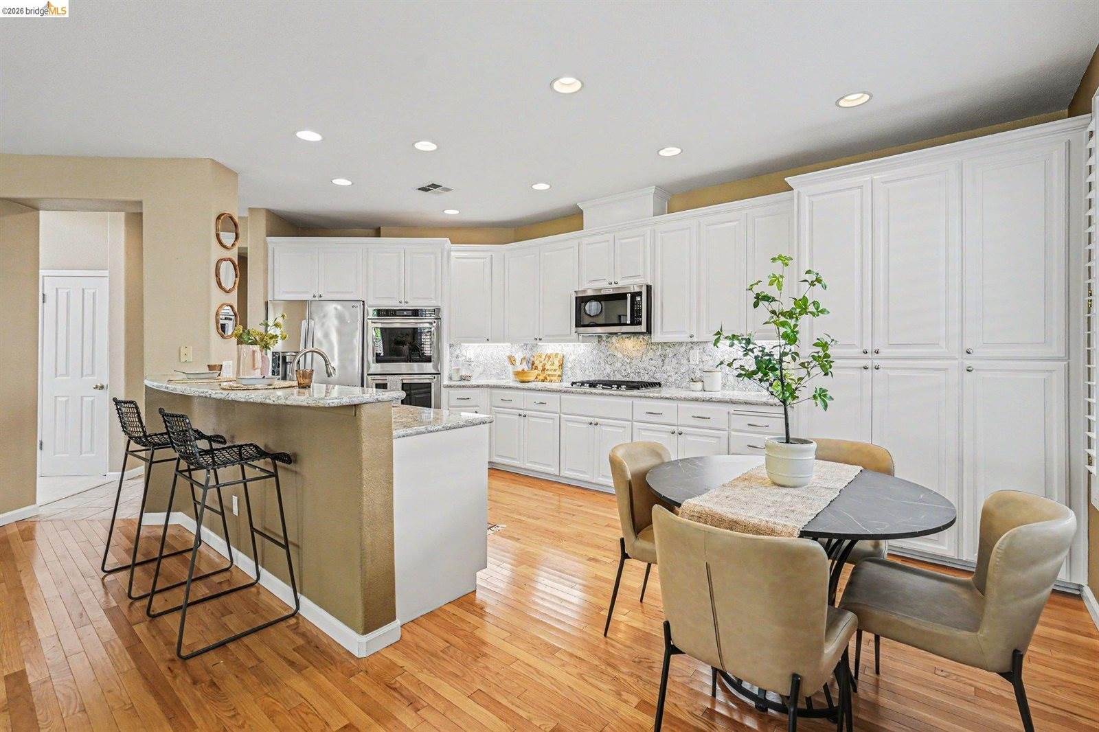117 Lees Place, Martinez, CA 94553