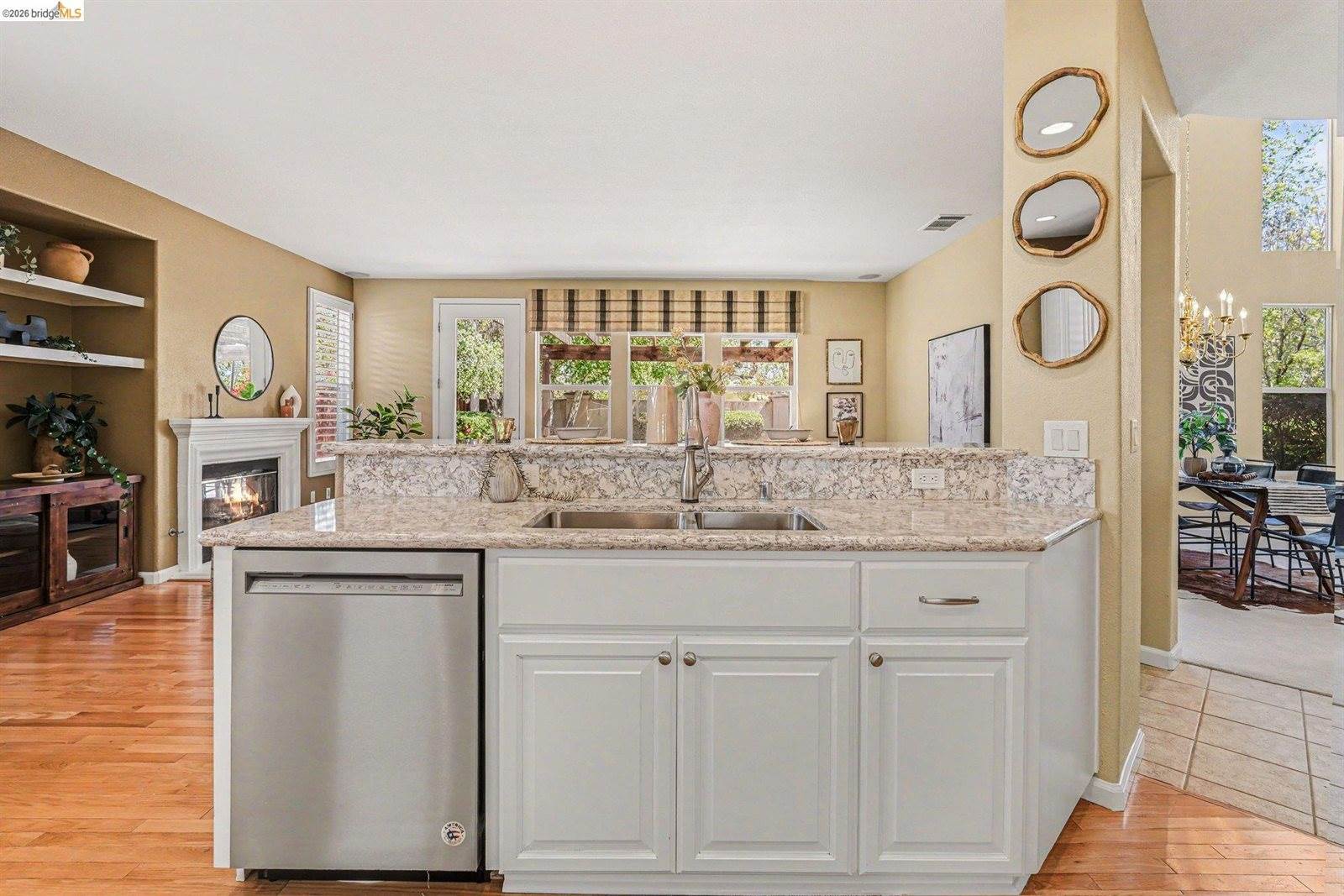 117 Lees Place, Martinez, CA 94553