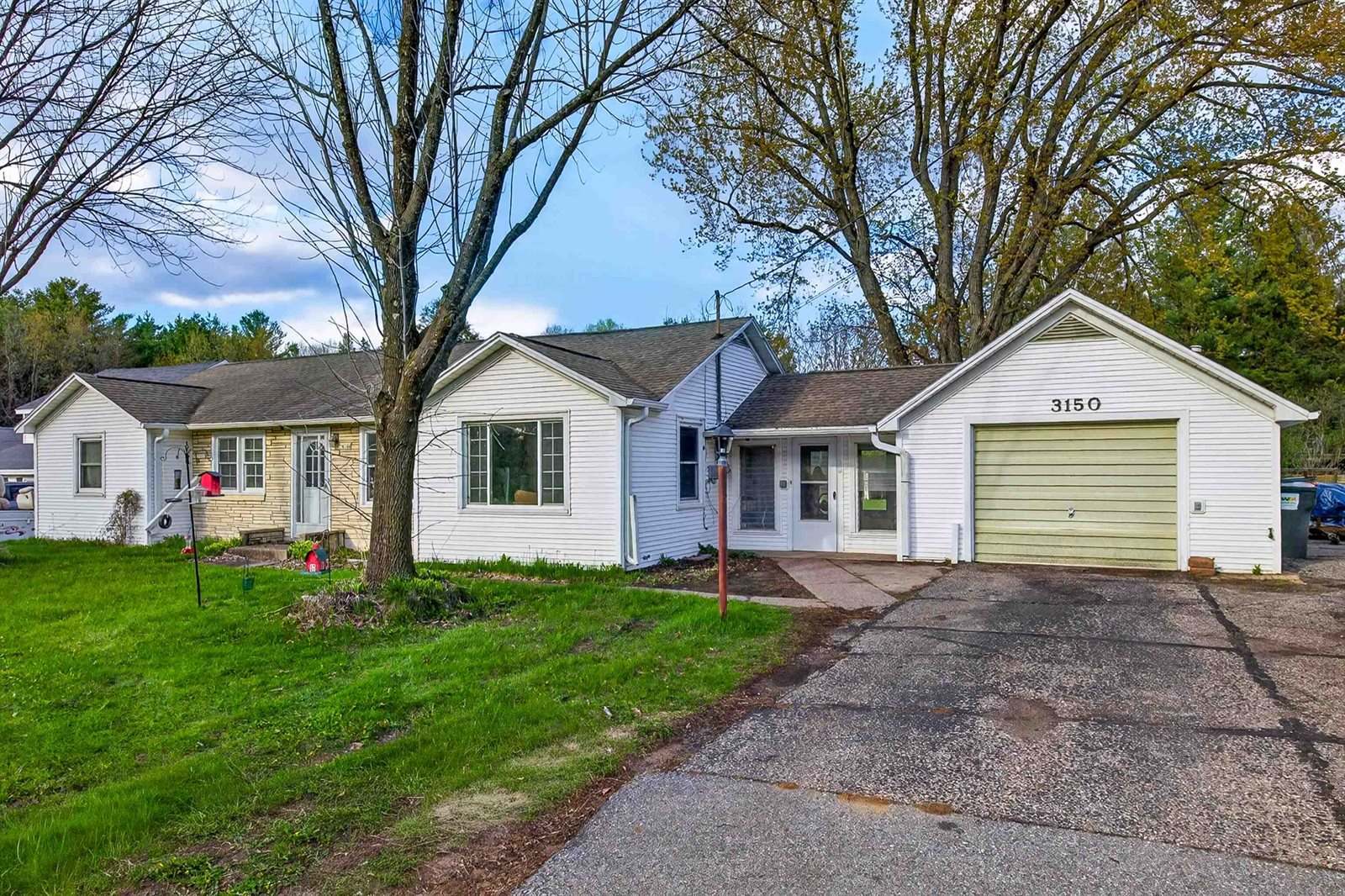 3150 Eagle Road, Wisconsin Rapids, WI 54494