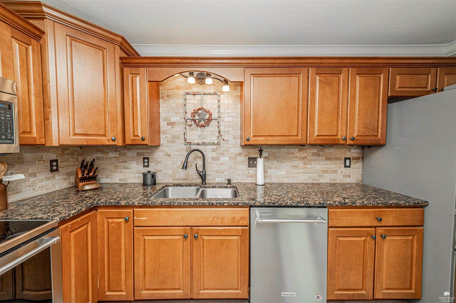 403 Hickory Street, Wakefield, KS 67487