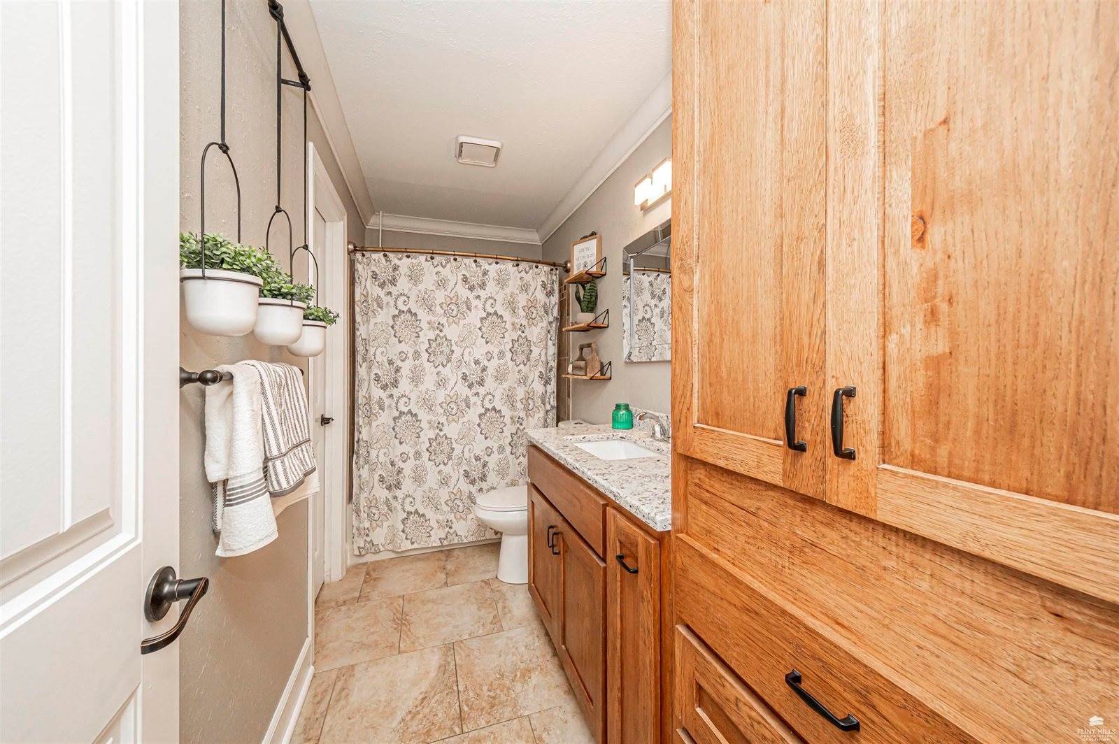 403 Hickory Street, Wakefield, KS 67487