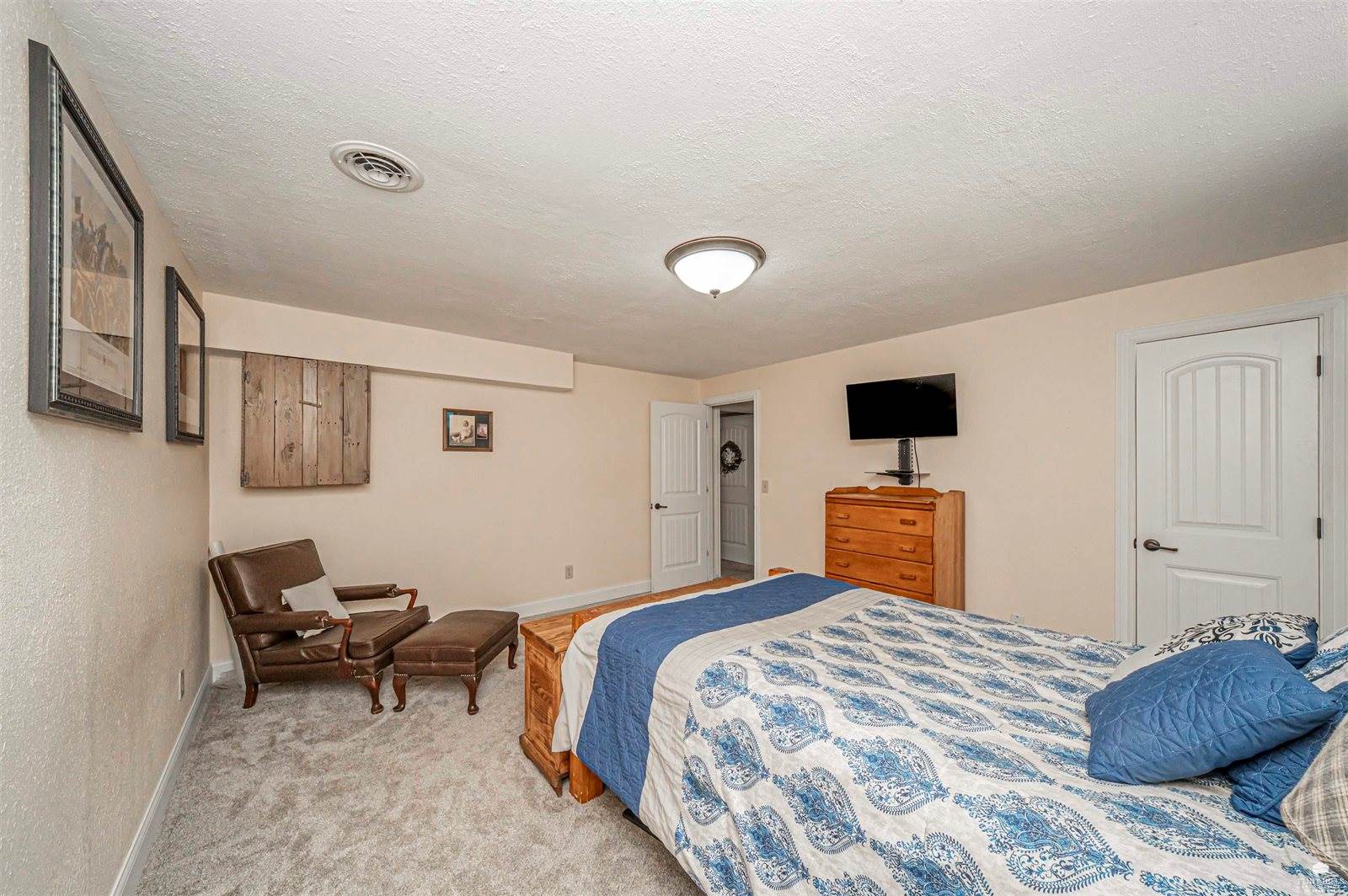 403 Hickory Street, Wakefield, KS 67487