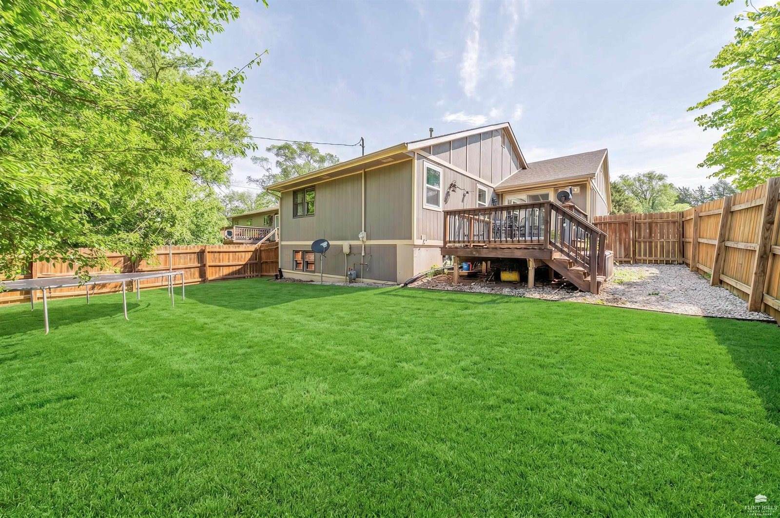 403 Hickory Street, Wakefield, KS 67487