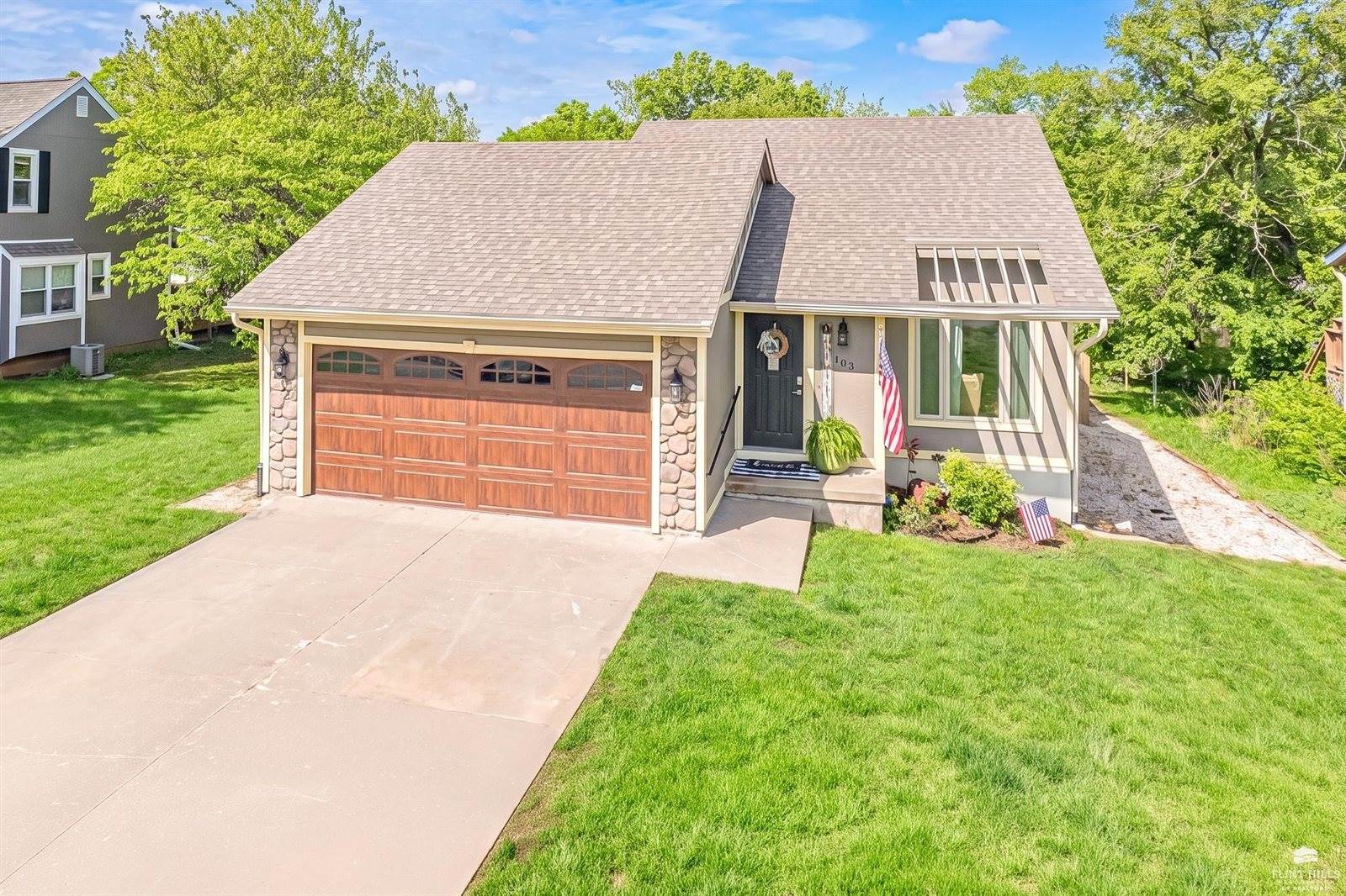 403 Hickory Street, Wakefield, KS 67487