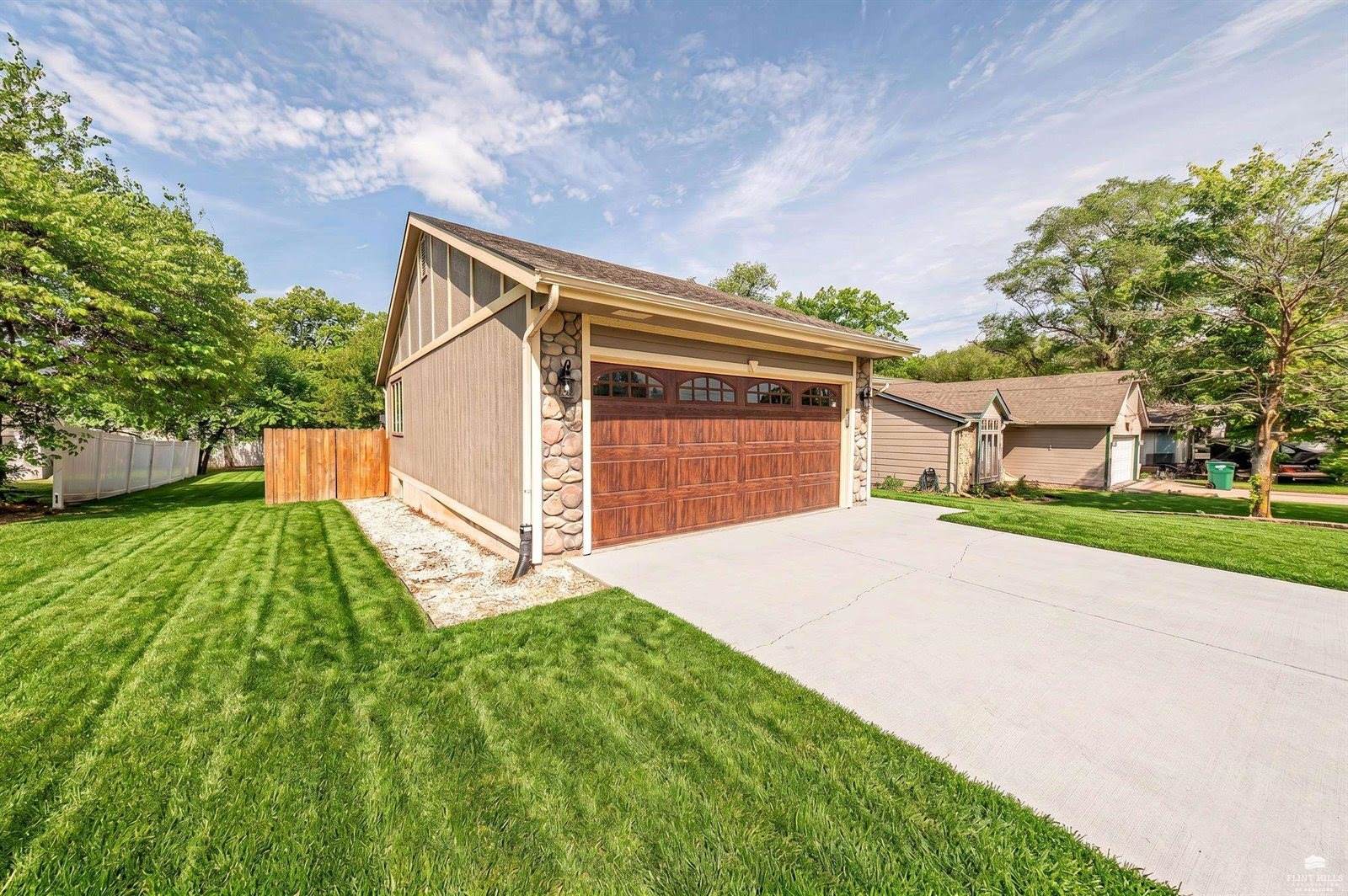 403 Hickory Street, Wakefield, KS 67487