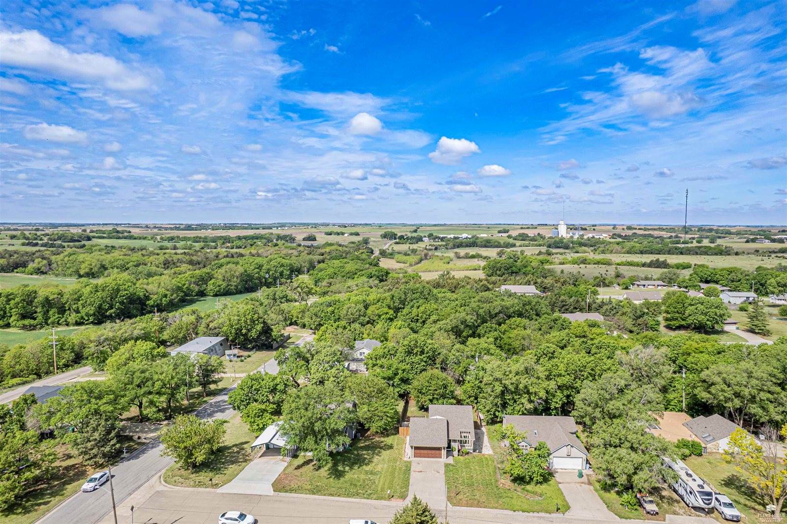 403 Hickory Street, Wakefield, KS 67487