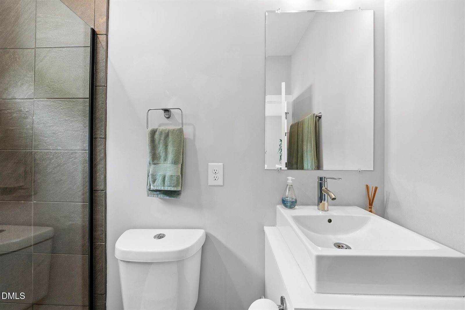 1310 South East Street, Raleigh, NC 27601