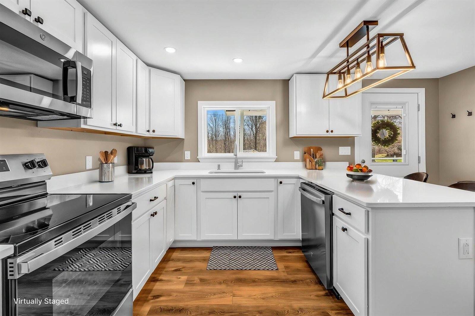 180 Lawrence Street, Dover-Foxcroft, ME 04426